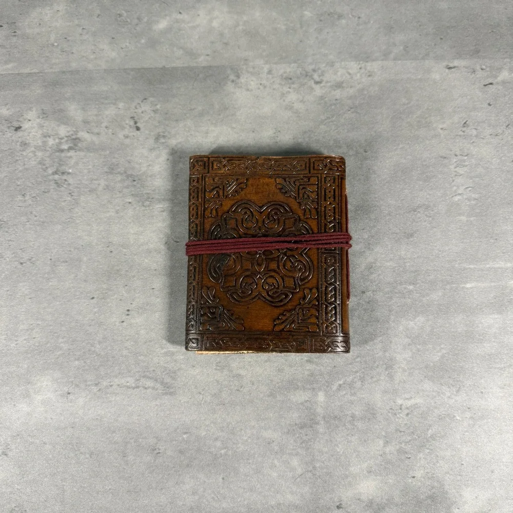 Handmade Leather Journal Unisex Brown Embossed Tie Wrap Refillable Diary Sketch